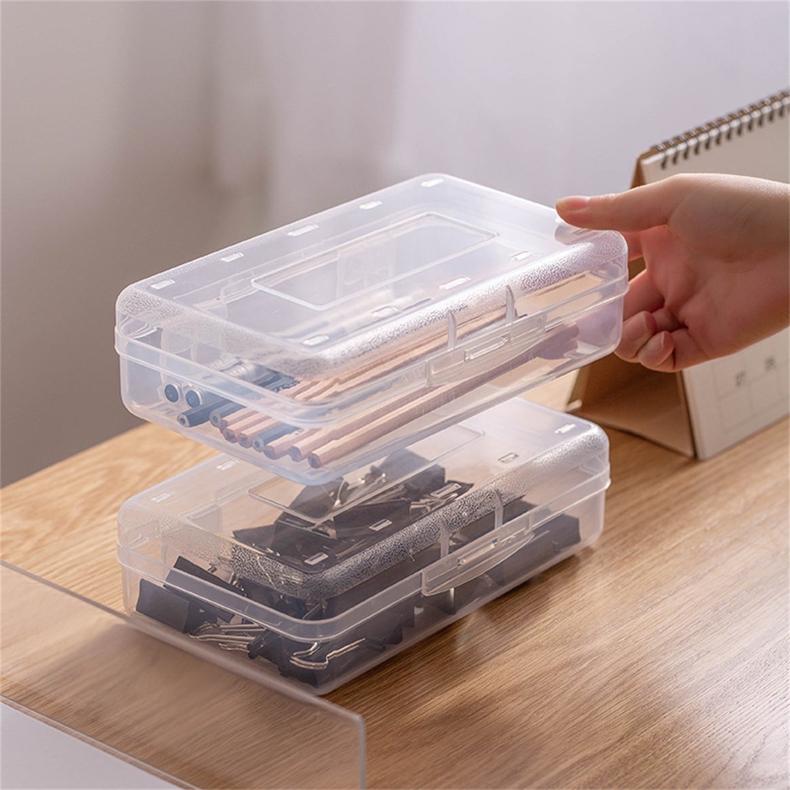 Meitianfacai 1PC Pencil Case, Large Capacity Hard Pencil Box, Clear Crayon Box Marker Pen Organizer, Plastic Storage Container with Snap Lid, Stackable Art Supply Bead Craft Organizer（Clear）
